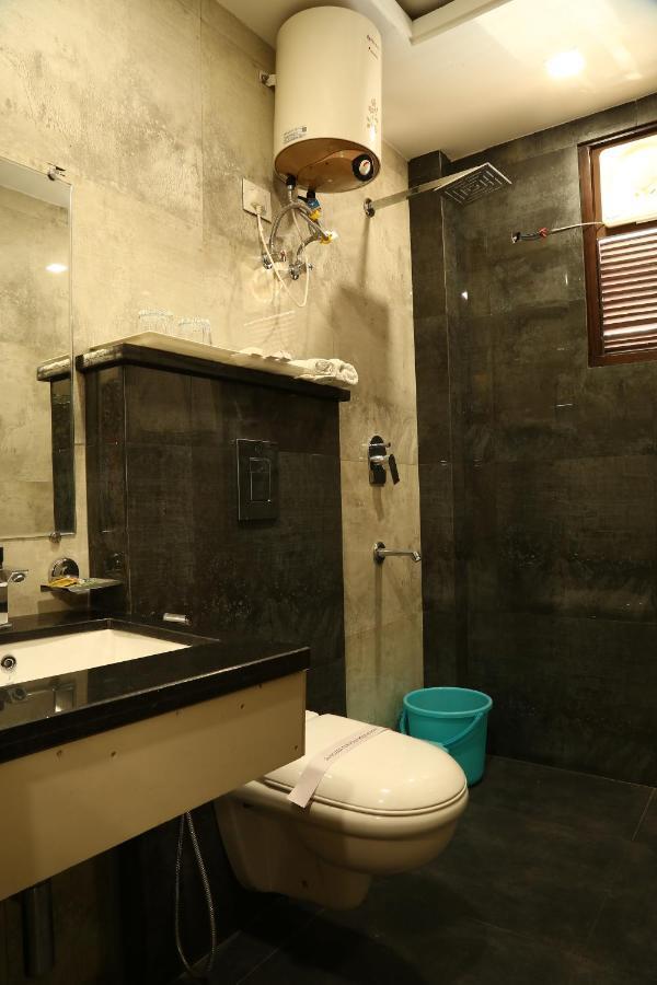 Hotel Kush Ganga - 50 Meter From Har Ki Pauri, Haridvár Kültér fotó