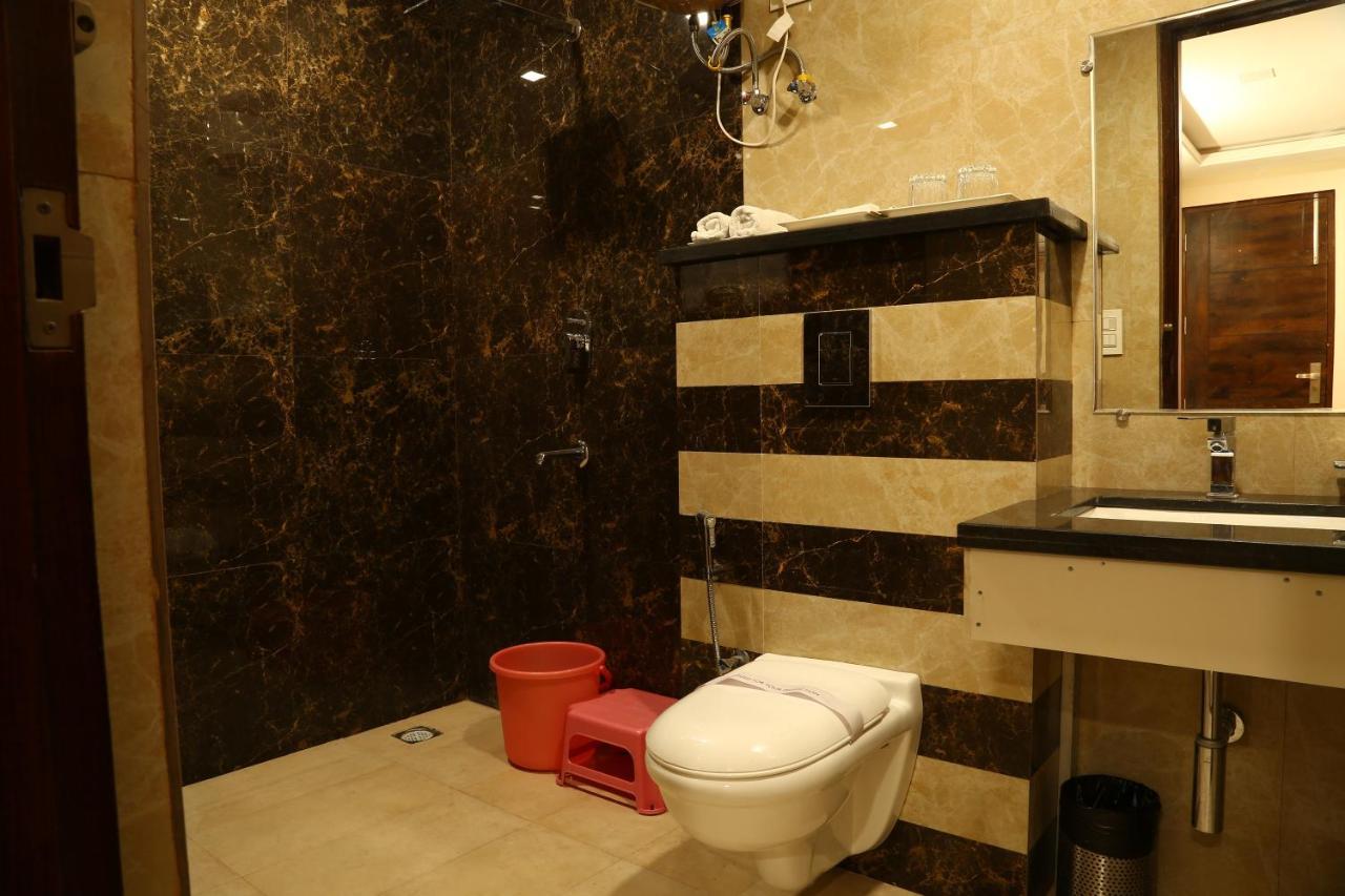 Hotel Kush Ganga - 50 Meter From Har Ki Pauri, Haridvár Kültér fotó